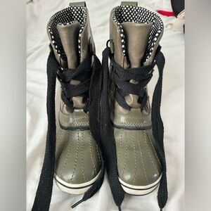 Sorel Trivoli Olive Green Snow Waterproof Boots